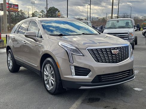 Used 2022 Cadillac XT5 Premium Luxury image 3