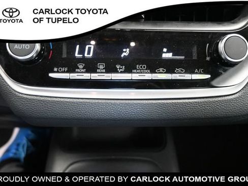 Used 2025 Toyota Corolla LE FWD image 14