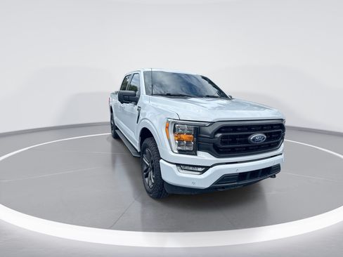 Used 2022 Ford F150 XLT w/ Equipment Group 302A High AWD/4WD image 2