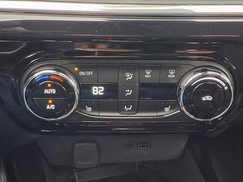 New 2026 Chevrolet Trax RS w/ Sunroof Package image 15