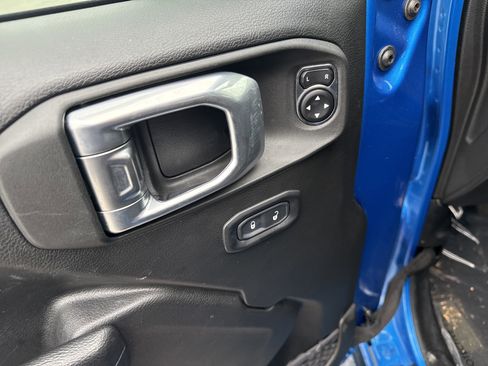 Used 2023 Jeep Wrangler Sport S image 14