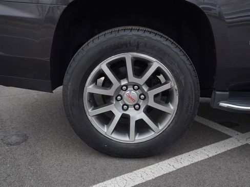 Used 2016 GMC Yukon Denali image 44