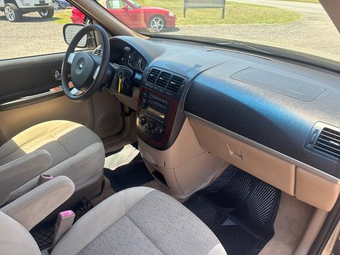 Used 2006 Chevrolet Uplander LS w/ Climate Package FWD image 23