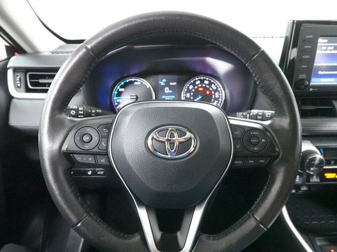 Used 2021 Toyota RAV4 XLE w/ Convenience Package AWD/4WD image 14