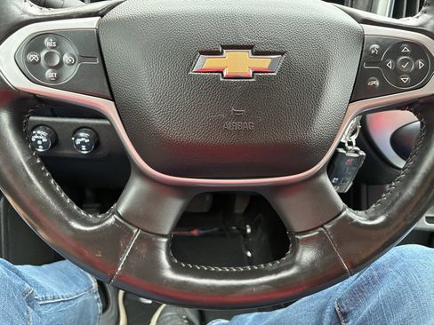 Used 2018 Chevrolet Colorado LT w/ Luxury Package, Chrome AWD/4WD image 10