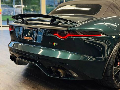 Used 2016 Jaguar F-TYPE R image 14