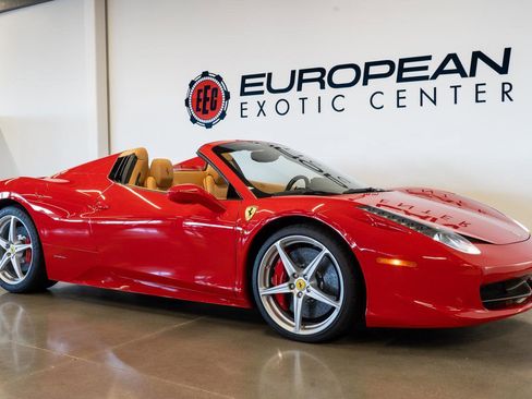 Used 2012 Ferrari 458 Spider image 35