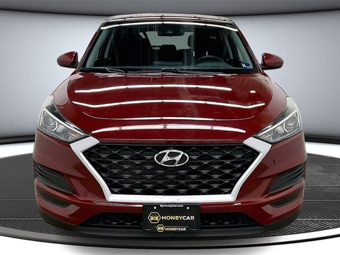 Used 2019 Hyundai Tucson SE image 2