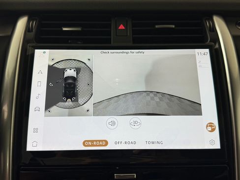 New 2026 Land Rover Discovery Limited Edition AWD/4WD image 18