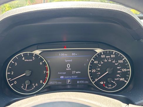 Used 2025 Nissan Altima 2.5 SV FWD image 35
