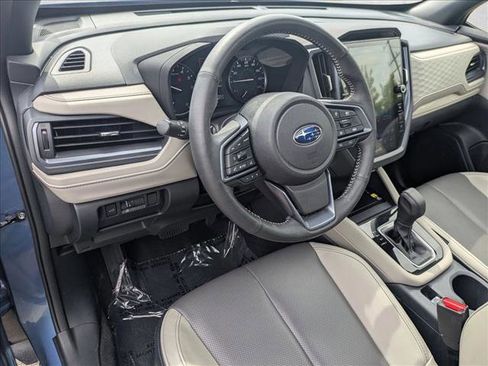 Used 2025 Subaru Forester Limited AWD/4WD image 10