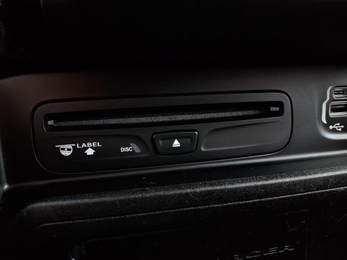 Used 2019 RAM 1500 Limited image 25