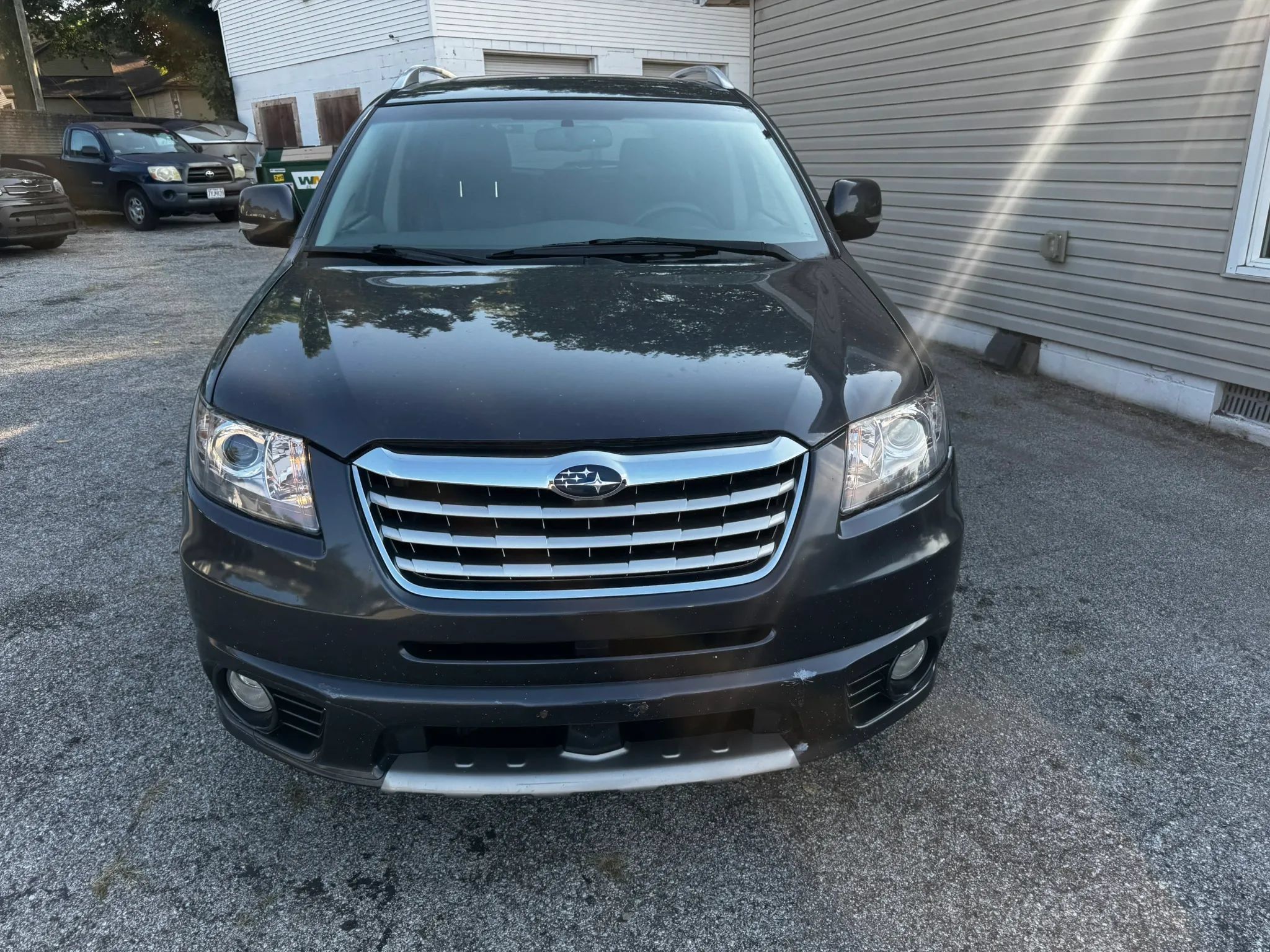 Used 2012 Subaru Tribeca Touring AWD/4WD image 2