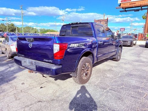 Used 2019 Nissan Titan PRO-4X w/ Pro-4x Convenience Package AWD/4WD image 7