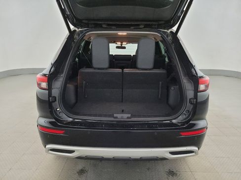 Used 2022 Mitsubishi Outlander SE image 29