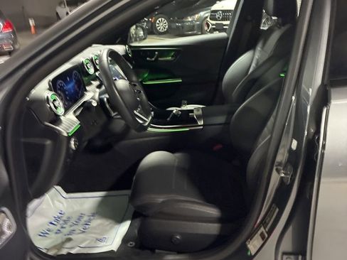 Used 2025 Mercedes-Benz C 300 4MATIC Sedan image 6