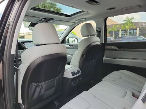 Certified 2023 Hyundai Palisade SEL w/ Cargo Package FWD image 17