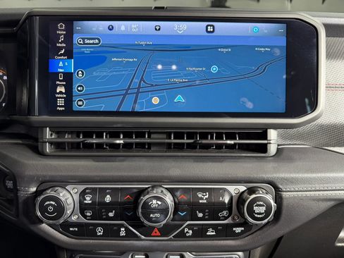 Used 2024 Jeep Wrangler Unlimited Rubicon image 30