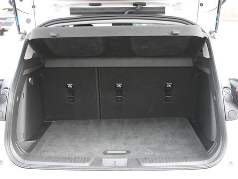 Used 2025 Chevrolet Trax LT image 16