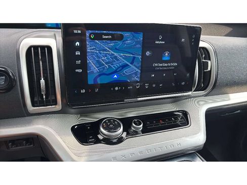 Used 2025 Ford Expedition Active AWD/4WD image 21