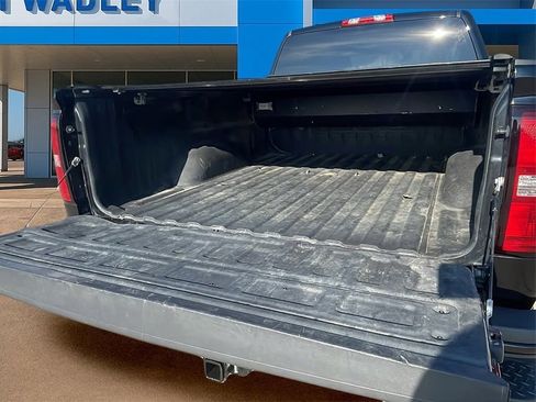 Used 2016 GMC Sierra 3500 Denali w/ Duramax Plus Package image 10