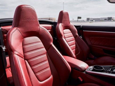 Used 2022 Porsche 911 Turbo S w/ 911 Turbo Sportdesign Package image 42