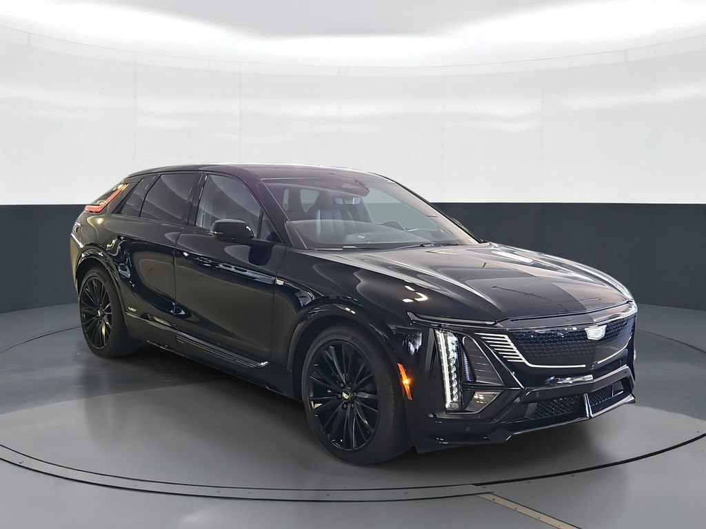 New 2026 Cadillac Lyriq V w/ LPO, Bronce Accent Package AWD/4WD image 4