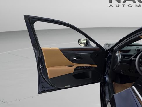 New 2025 Lexus ES 350 w/ Premium Package image 29