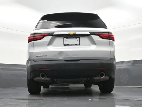Used 2022 Chevrolet Traverse LS FWD image 33