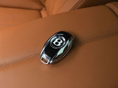 New 2026 Bentley Flying Spur image 21