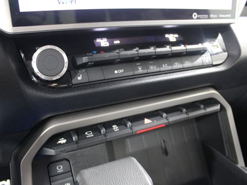 Used 2022 Toyota Tundra SR5 image 17