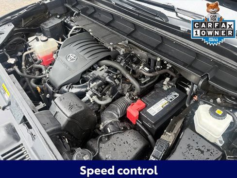 Used 2023 Toyota Highlander XLE AWD/4WD image 20