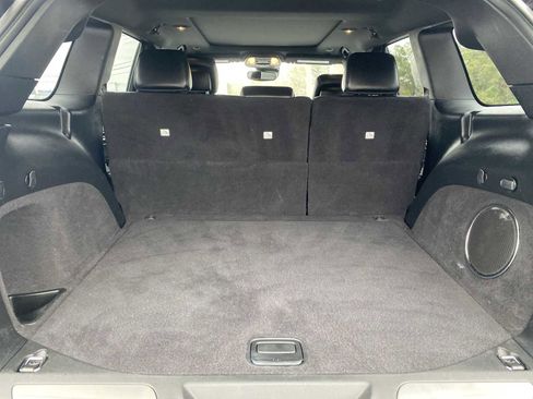 Used 2018 Jeep Grand Cherokee Limited image 32