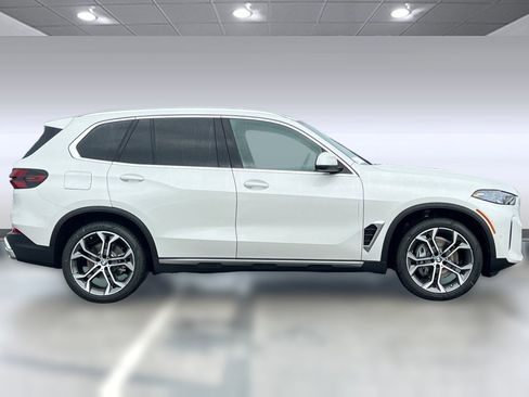 New 2026 BMW X5 xDrive40i AWD/4WD image 7
