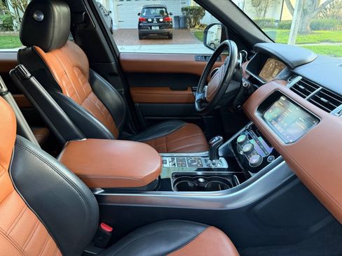 Used 2017 Land Rover Range Rover Sport HSE Dynamic AWD/4WD image 12