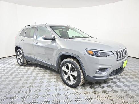Used 2020 Jeep Cherokee Limited image 9