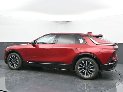 New 2025 Cadillac Lyriq Sport image 6