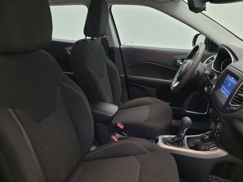 Used 2020 Jeep Compass Sport AWD/4WD image 21
