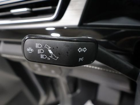 Used 2025 Volkswagen Atlas Cross Sport SE AWD/4WD image 36