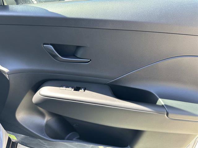 New 2027 Hyundai Kona SE FWD image 29