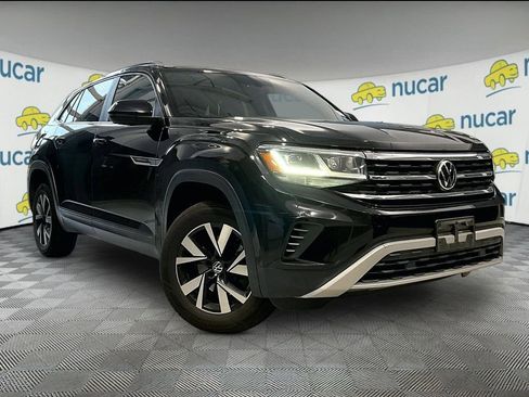 Used 2020 Volkswagen Atlas Cross Sport SE AWD/4WD image 1
