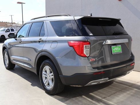 Used 2024 Ford Explorer XLT w/ Equipment Group 202A AWD/4WD image 3