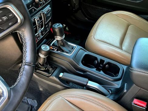 Used 2021 Jeep Wrangler Unlimited Rubicon AWD/4WD image 20