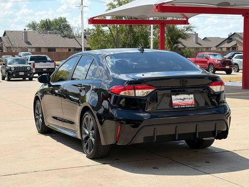 Used 2024 Toyota Corolla SE FWD image 5