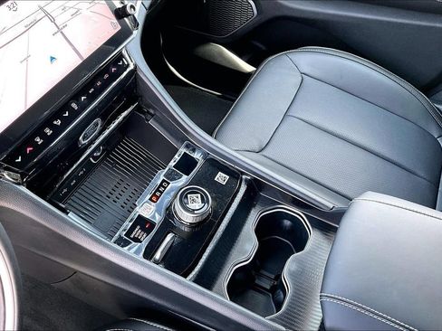 New 2026 Jeep Grand Cherokee L Limited AWD/4WD image 11