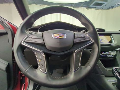Certified 2024 Cadillac XT5 Premium Luxury w/ LPO, Floor Liner Package AWD/4WD image 9