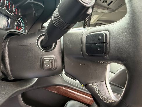 Used 2017 GMC Yukon SLT image 15