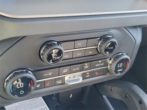 New 2025 Ford Bronco Outer Banks w/ Sasquatch Package image 45