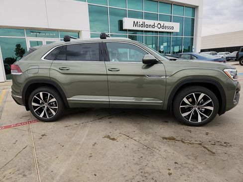 New 2026 Volkswagen Atlas Cross Sport SEL Premium R-Line image 8