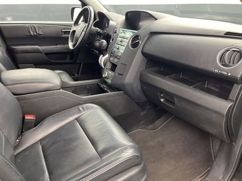Used 2011 Honda Pilot Touring image 12